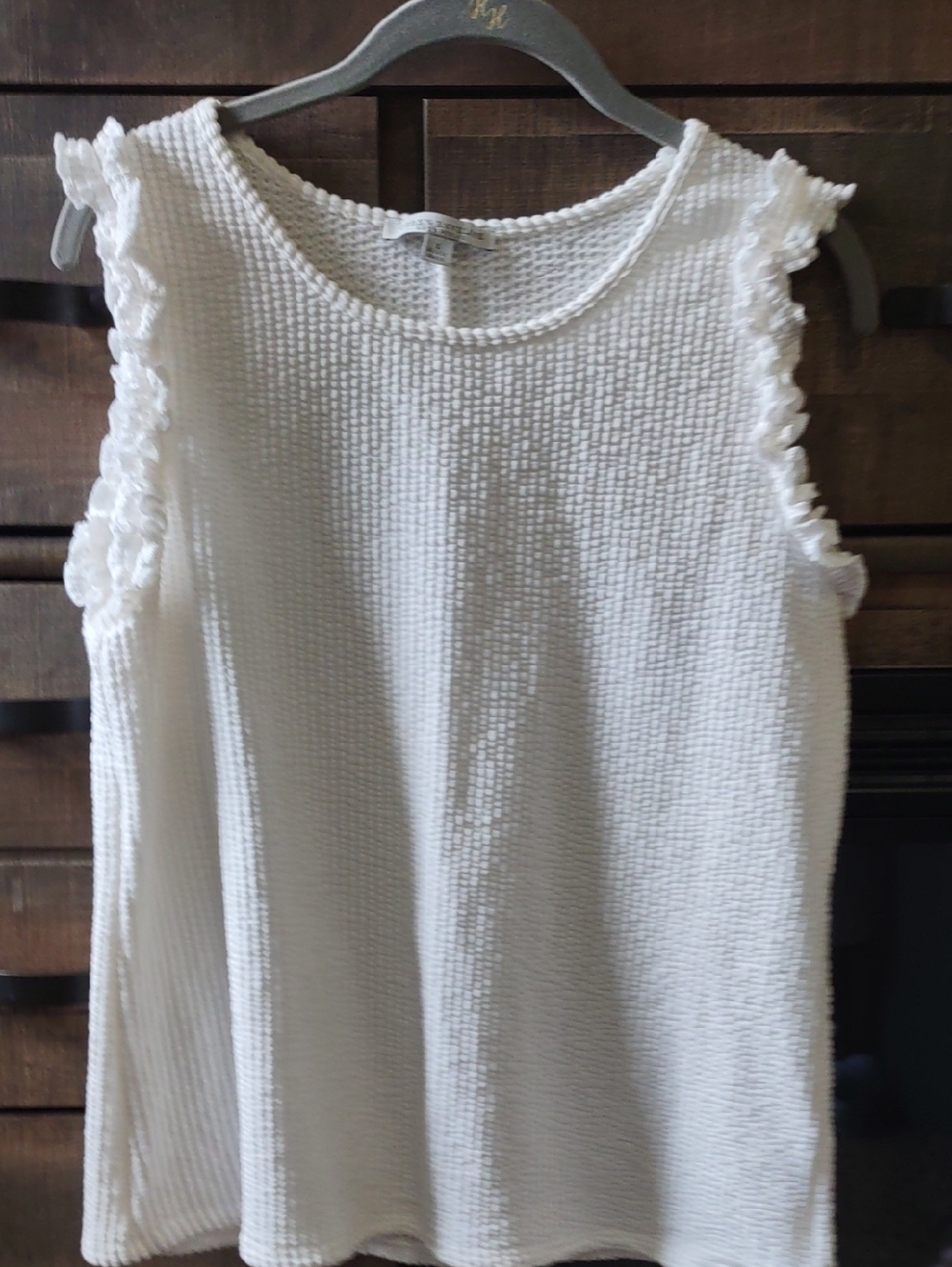Green Envelope Cream Textured Sleeveless Tank with Ruffle Trim